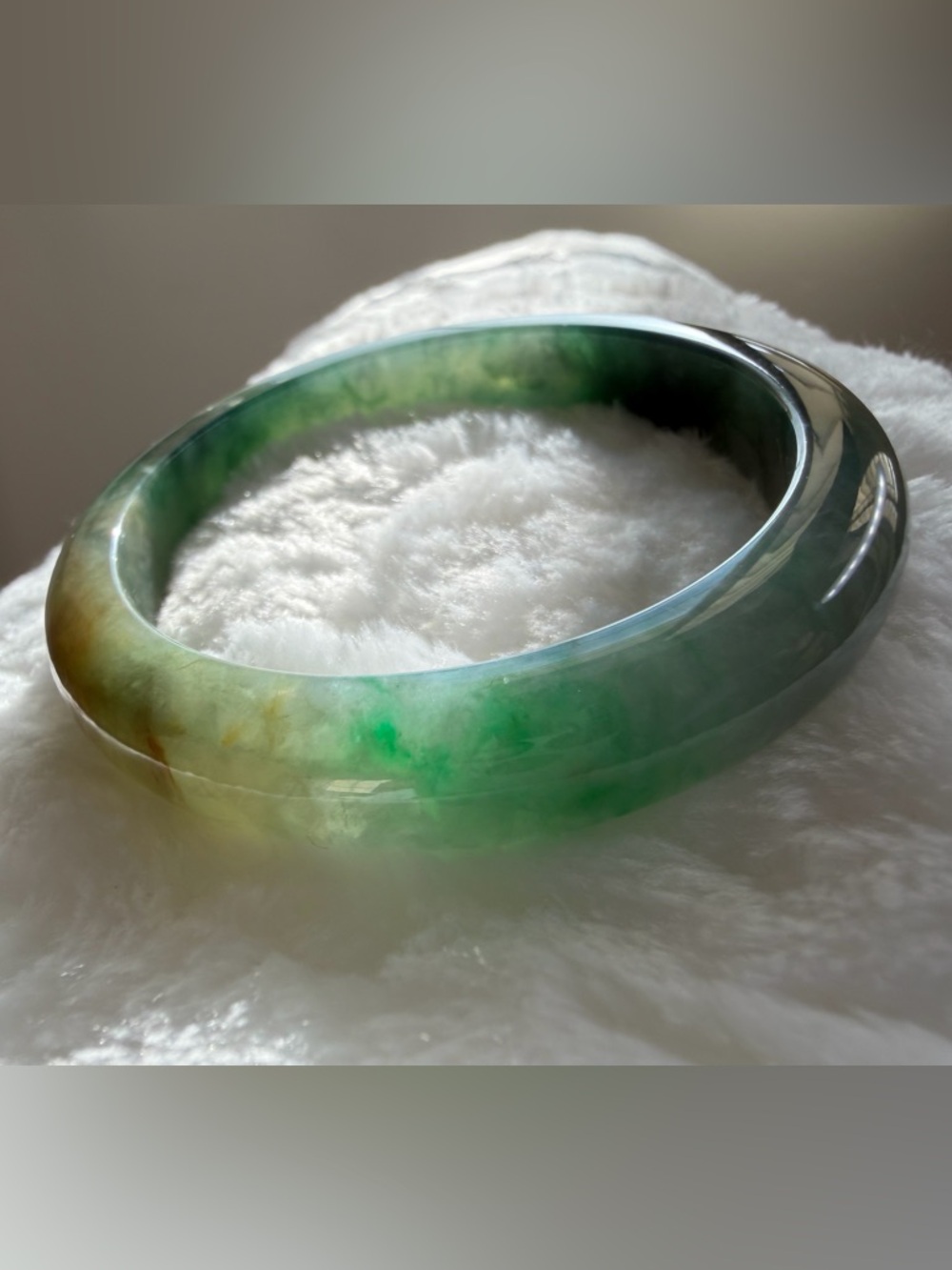 Natural Burmese Jadeite Bangle – Icy Translucent Grade Green and Yellow